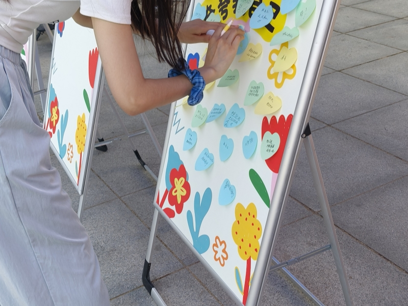 6-信息工程学院—夸夸我自己_副本.jpg 6-信息工程学院—夸夸我自己_副本.jpg